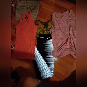 Nike Women's Size Small Bundle